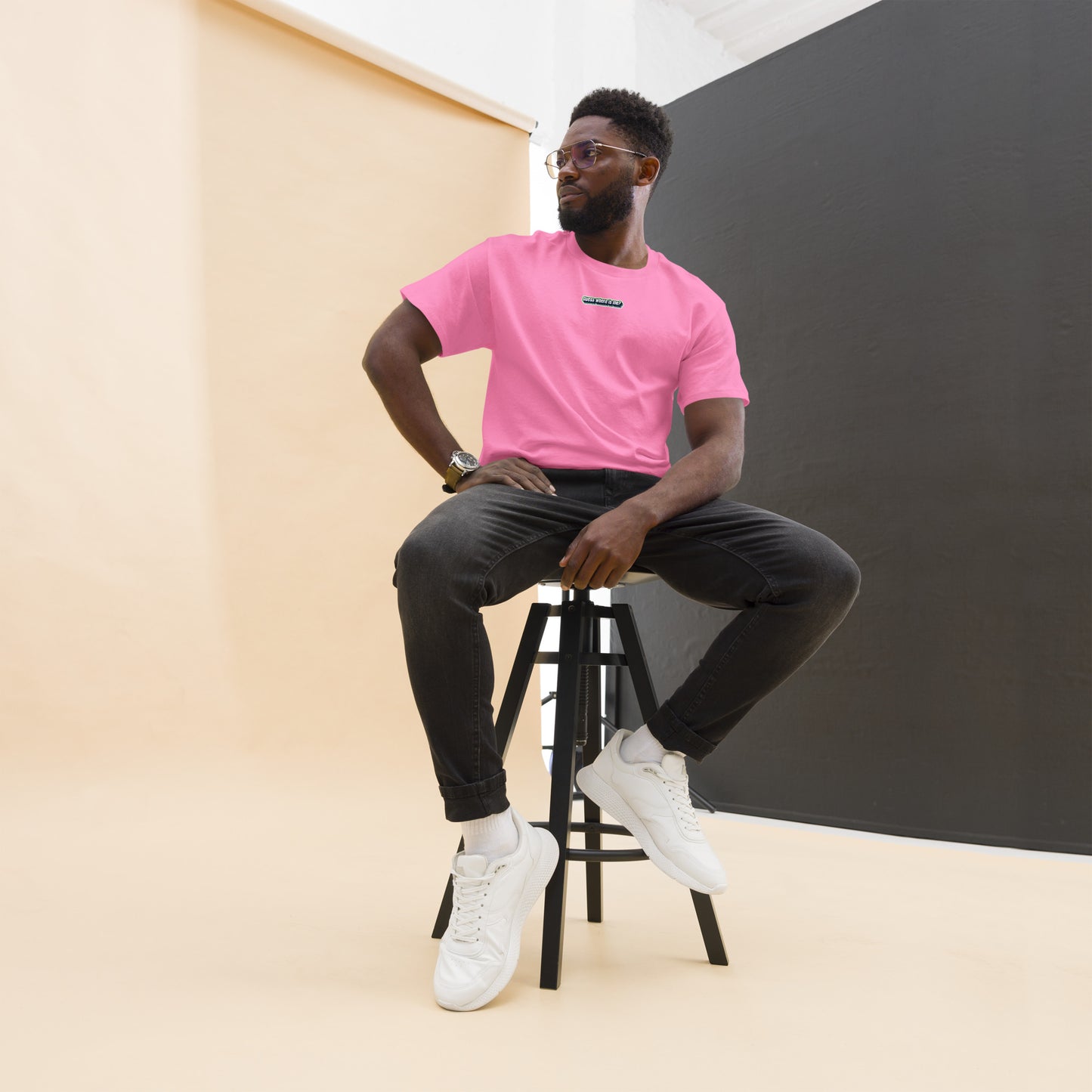 Guess where is me? - Classic tee