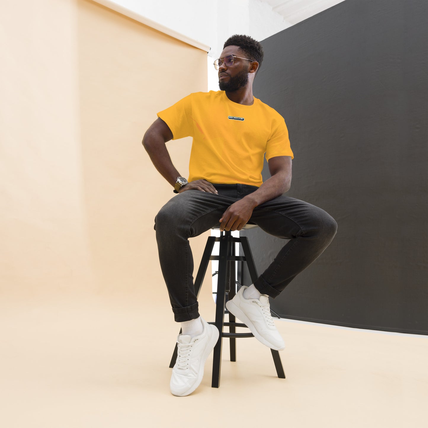 Guess where is me? - Classic tee