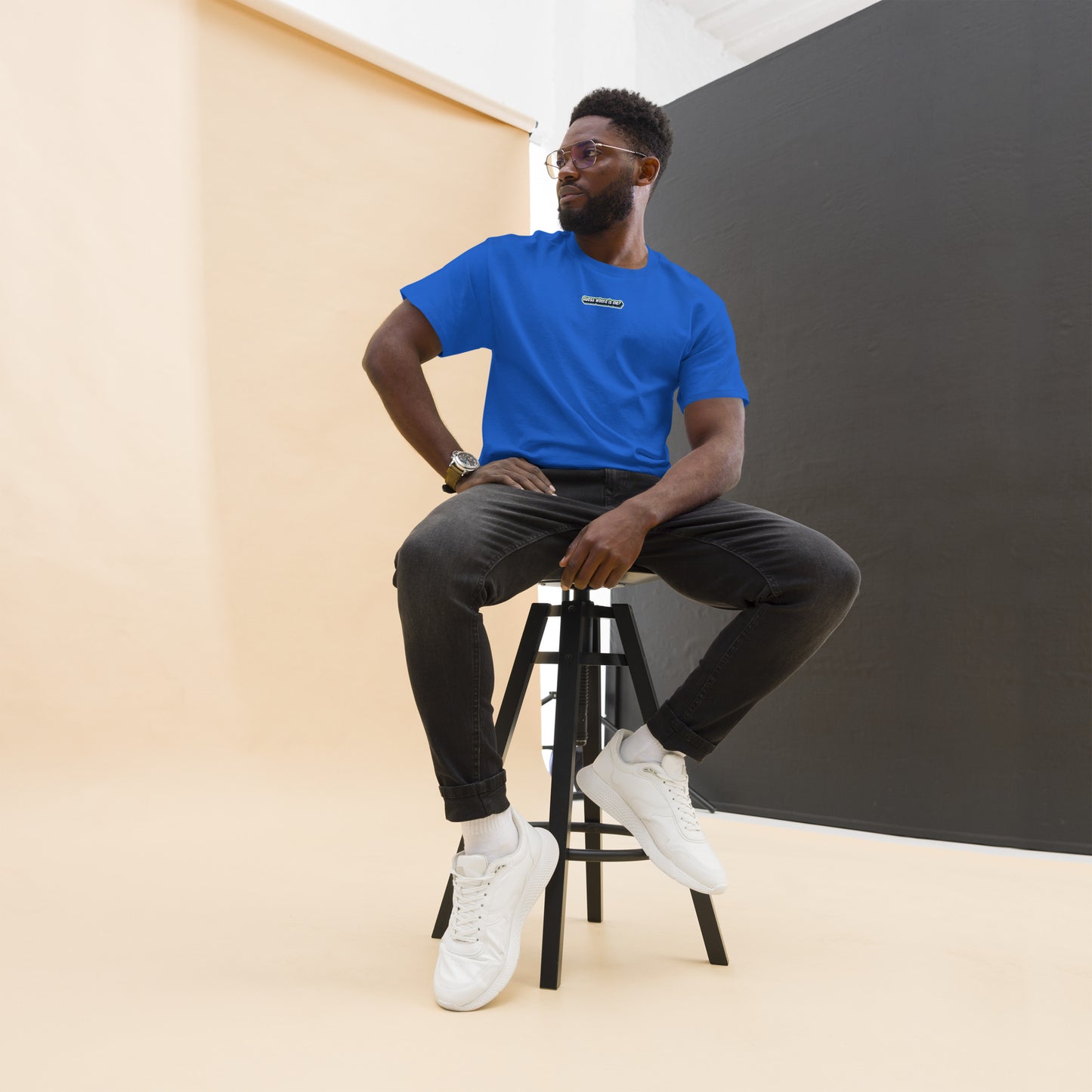 Guess where is me? - Classic tee